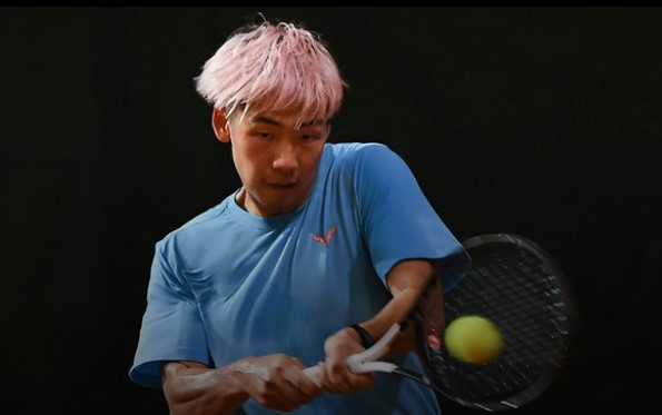 Increíble: Este tenista chino fue suspendido por ofrecer a un rival dinero por perder