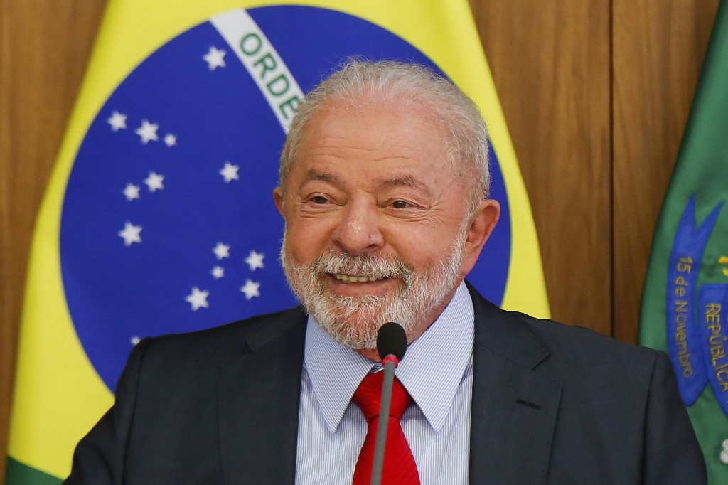 Lula Da Silva sigue de gira: emprendió su viaje a Madrid tras su visita a Portugal