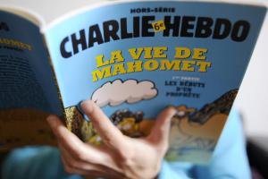 Francia defiende la libertad de prensa ante críticas iraníes por las caricaturas de Charlie Hebdo