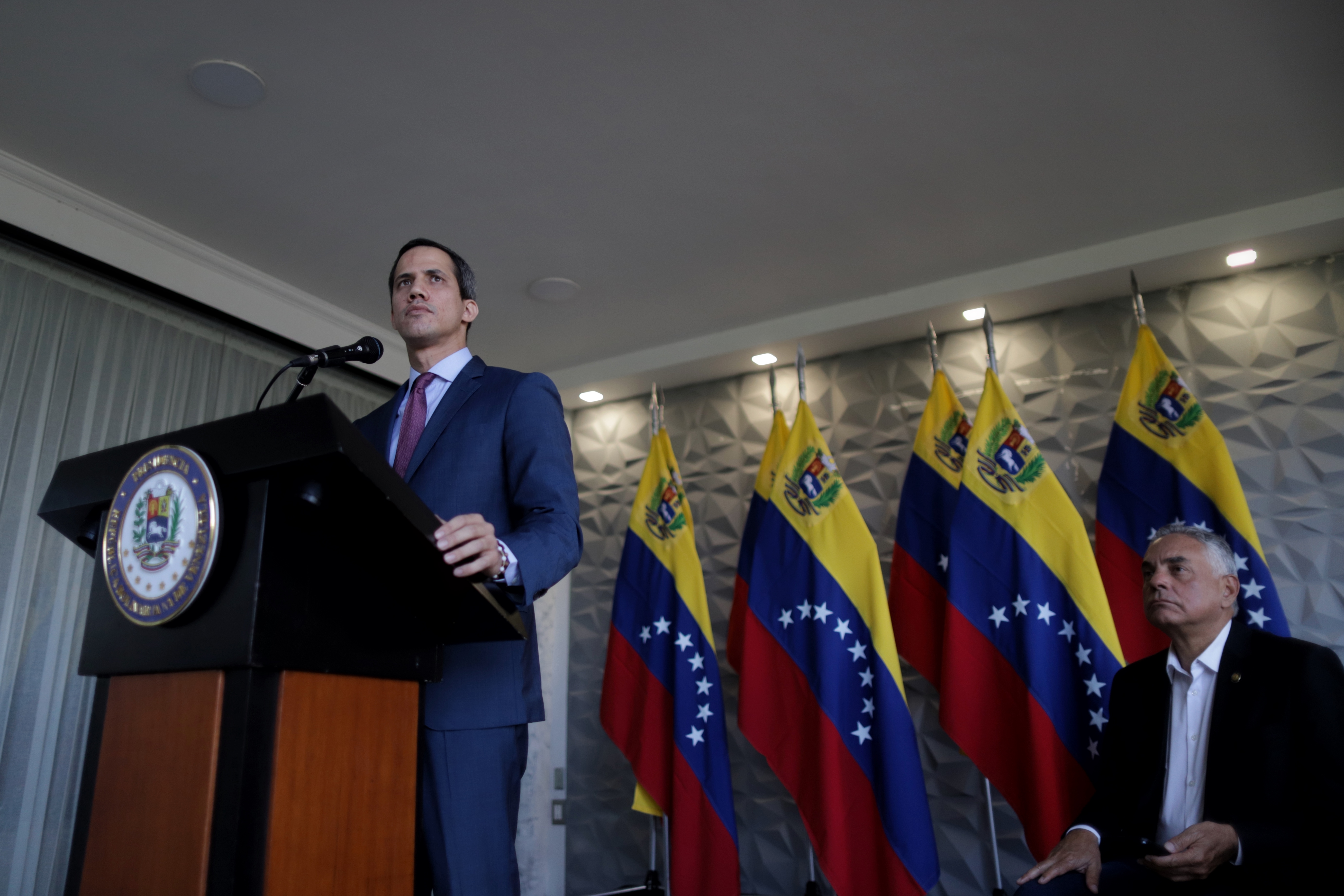 Guaidó a Lula por CNN Brasil: Es miserable recibir y normalizar la relación con un dictador