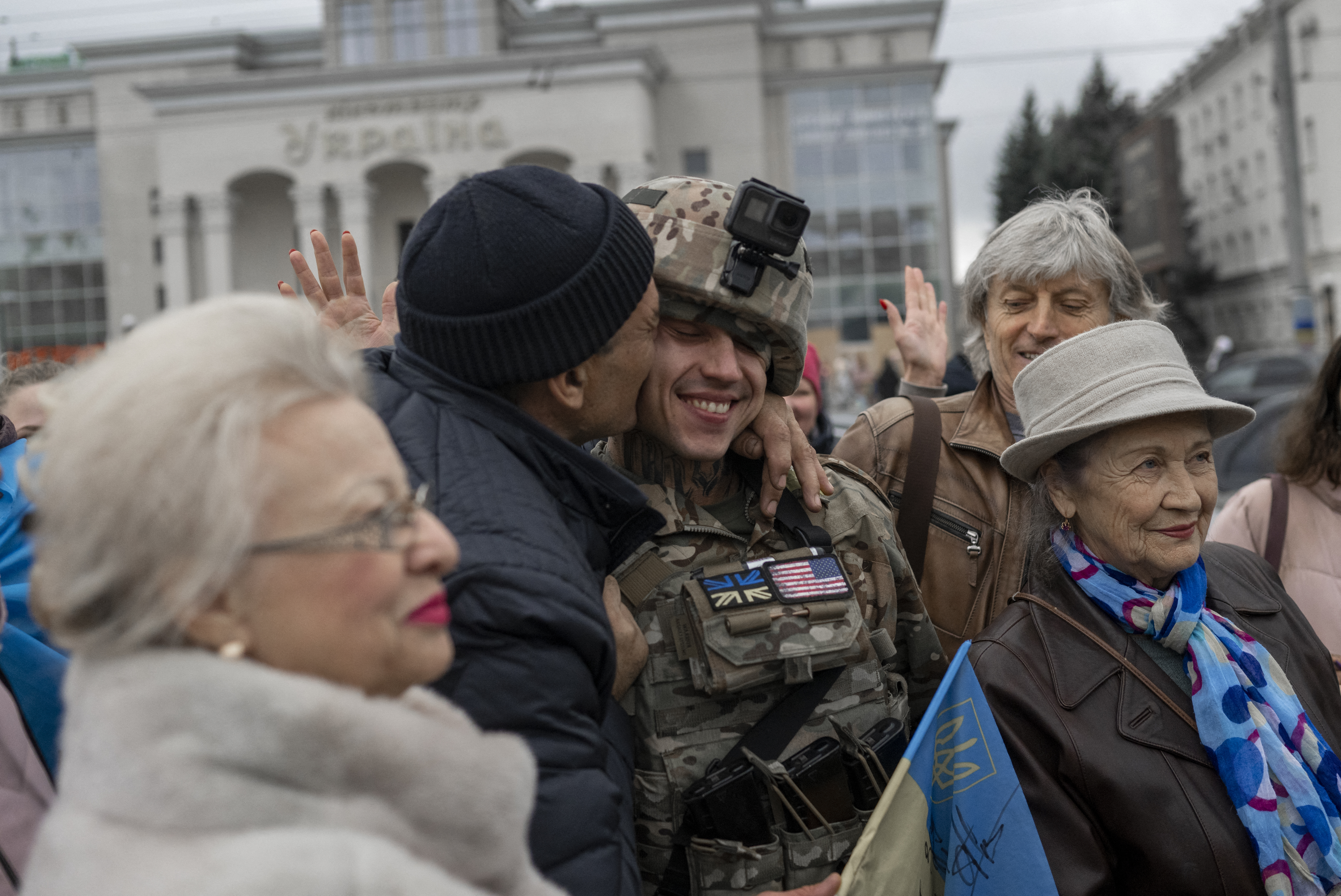 Después de un año de la invasión, el 95% de los ucranianos confía en la victoria contra Rusia