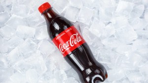 Coca-Cola, la primera gran empresa en introducir el ChatGPT y otras herramientas de Inteligencia Artificial