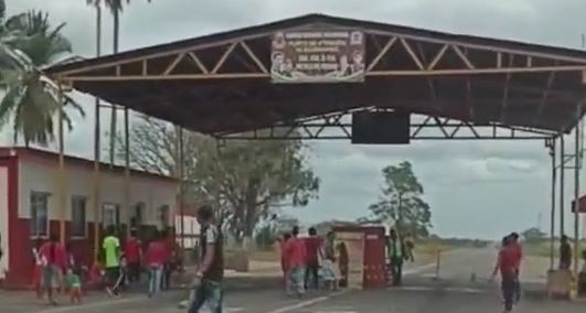 VIDEO: Indígenas yukpas tomaron alcabala de la GNB en Rosario de Perijá