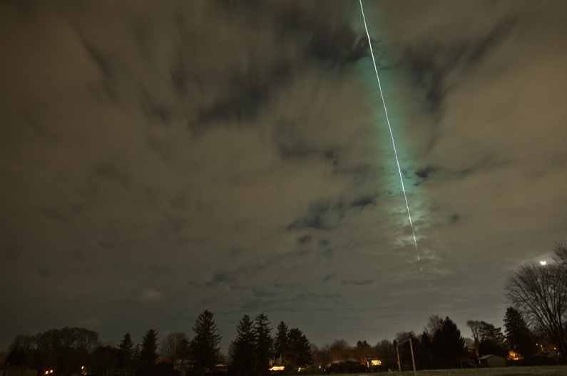Más novedades en el cielo: brillante meteoro arrancó gritos de asombro en Europa (VIDEO)