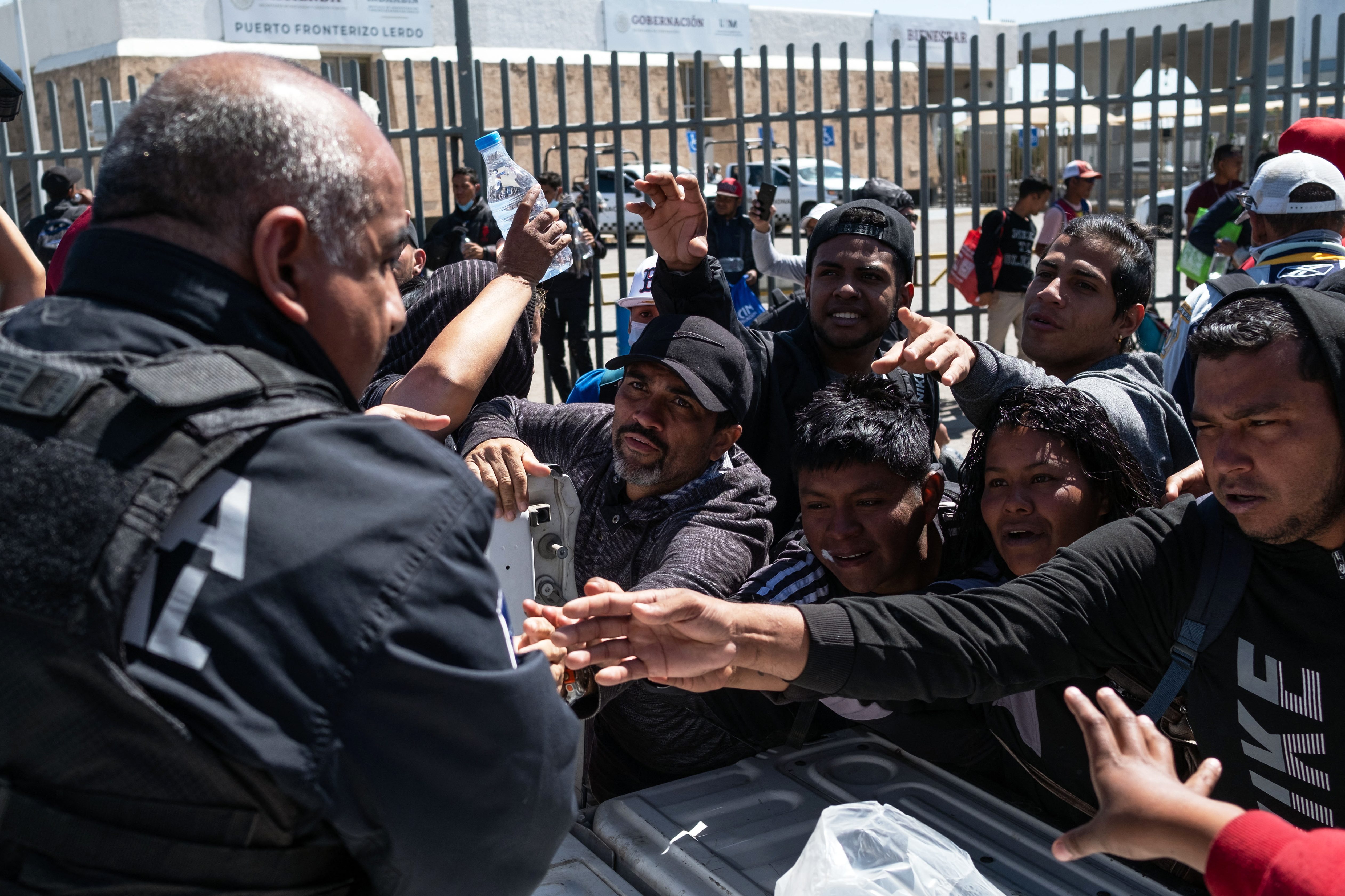 Tragedia en Ciudad Juárez, el costoso “trabajo sucio” de México por política migratoria de EEUU