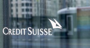 Mercado global entraría en riesgo ante posible quiebra de Credit Suisse