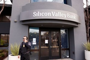 EEUU prolonga la subasta por los restos de Silicon Valley Bank hasta el #24Mar
