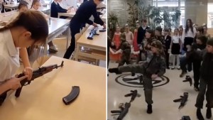 IMPACTANTE VIDEO muestra a niños rusos aprendiendo a usar armas en el colegio