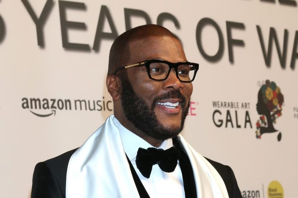 Tyler Perry: Cómo un joven humilde se convirtió en un multimillonario íntimo de Oprah Winfrey y el príncipe Harry