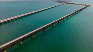 Overseas Highway: La maravilla de la ingeniería flotante que cambió para siempre al estado de Florida