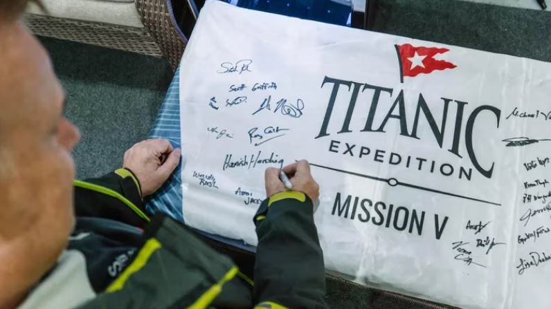 Multimillonario británico iba a bordo del submarino desaparecido en el océano Atlántico