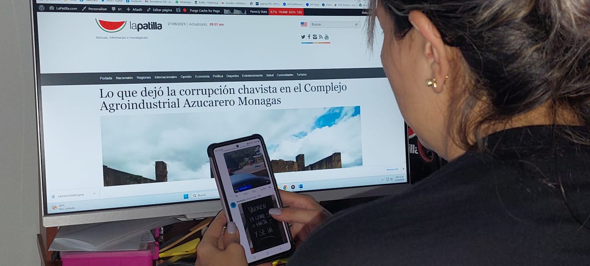 Ante la censura chavista, venezolanos apelan al “boca a boca”, las redes sociales y la radio