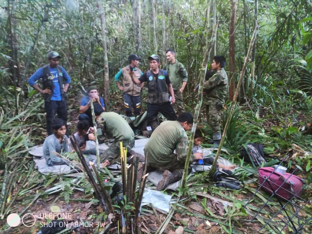 En VIDEO: así fueron sacados los niños de la selva del Guaviare a bordo de un helicóptero