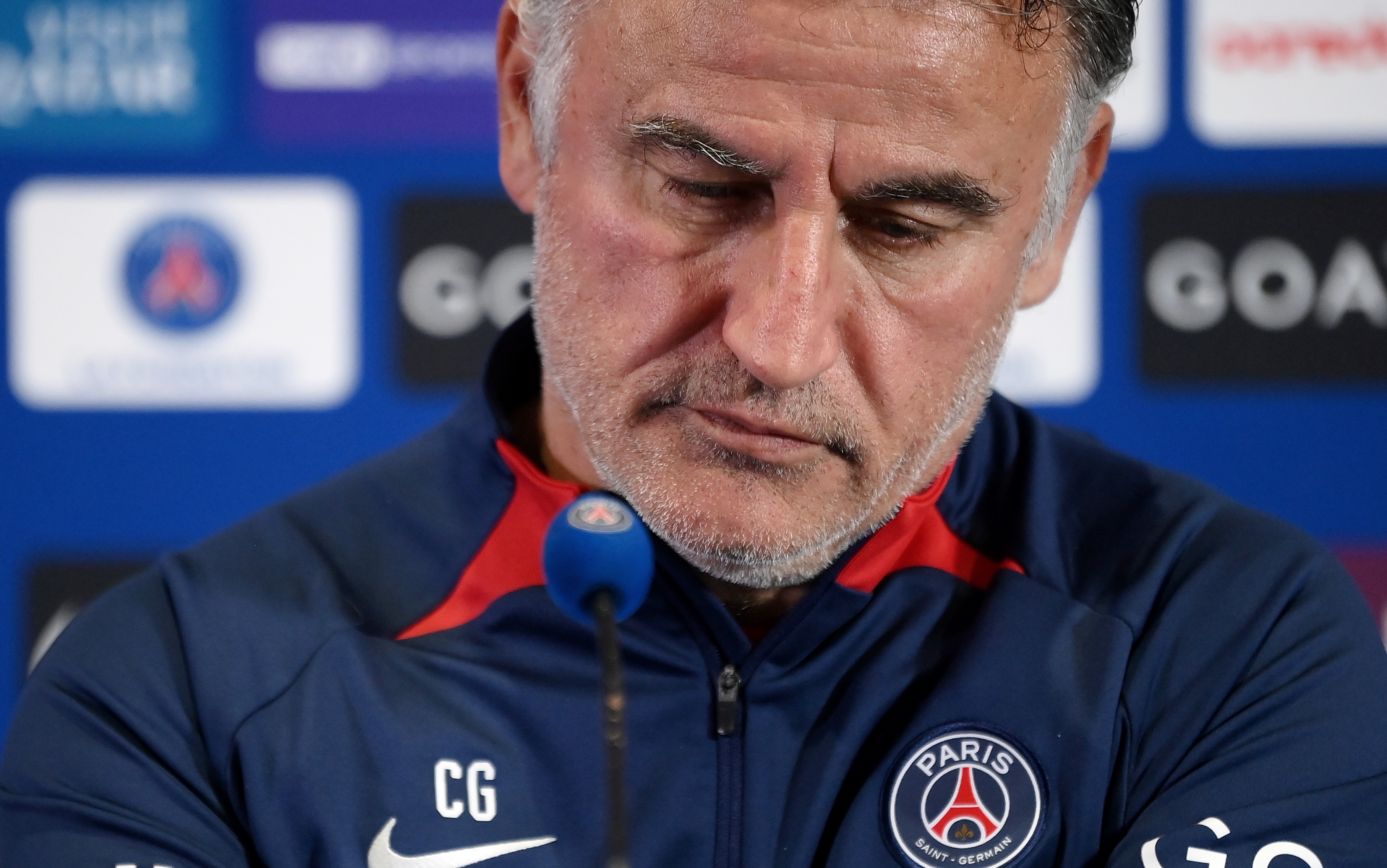 PSG despide a su entrenador Christophe Galtier tras temporada de fracasos y polémicas