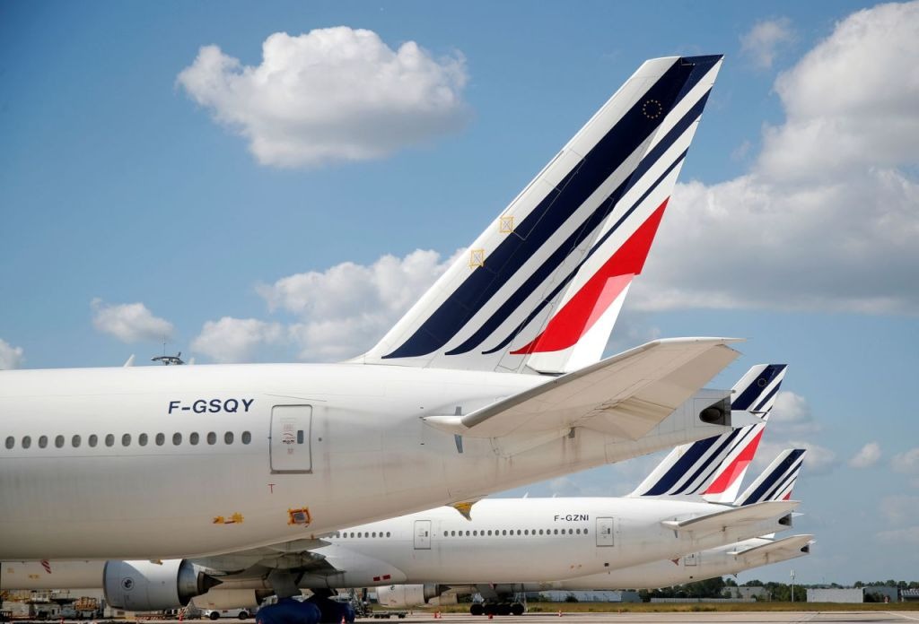 Llega a París el primer avión con ciudadanos franceses repatriados de Israel