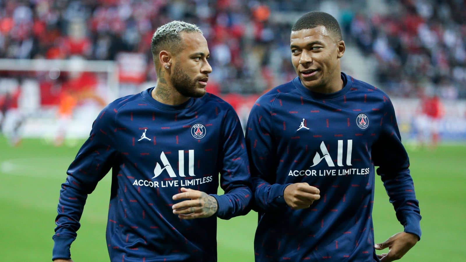 PSG incluye a Mbappé y Neymar en la promoción de su gira en Asia… ¿se quedarán en el club?