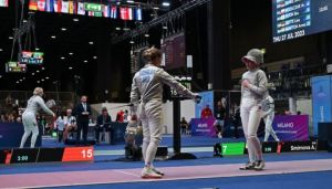 Mundiales de esgrima de Milán: descalificaron a una medallista olímpica ucraniana por no saludar a rival rusa