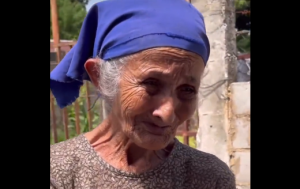 “Ya no aguanto el hambre”: El triste testimonio de una abuelita venezolana que solo cuenta con la pensión (VIDEO)