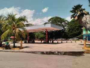 Denuncian irregularidades en el suministro de combustible en Ocumare de La Costa
