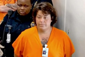 Terror en Florida: Se creía “Dios” y confesó haber estrangulado hasta la muerte a su hijo para “librarlo del diablo”