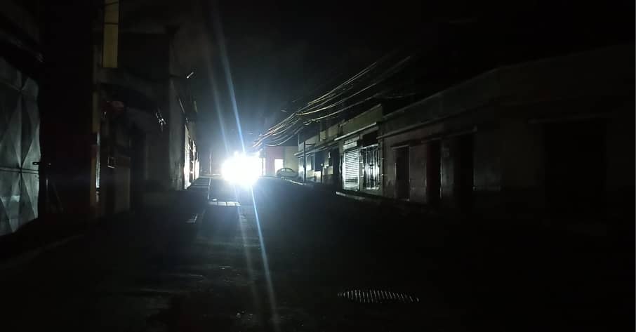 “Pasé la noche durmiendo en una silla”: El sufrimiento durante apagón de ocho horas en Barinas