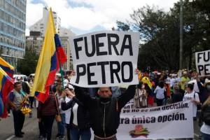 Convocan a marchas en toda Colombia para pedir la renuncia de Gustavo Petro como presidente