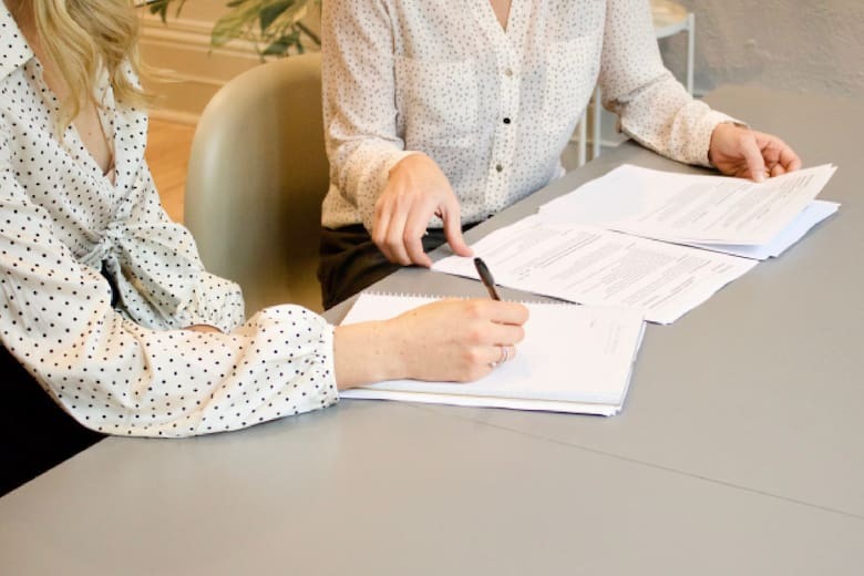 Estadounidense con 28 años gana más de 100 mil dólares con su trabajo secundario y reveló cómo lo hace