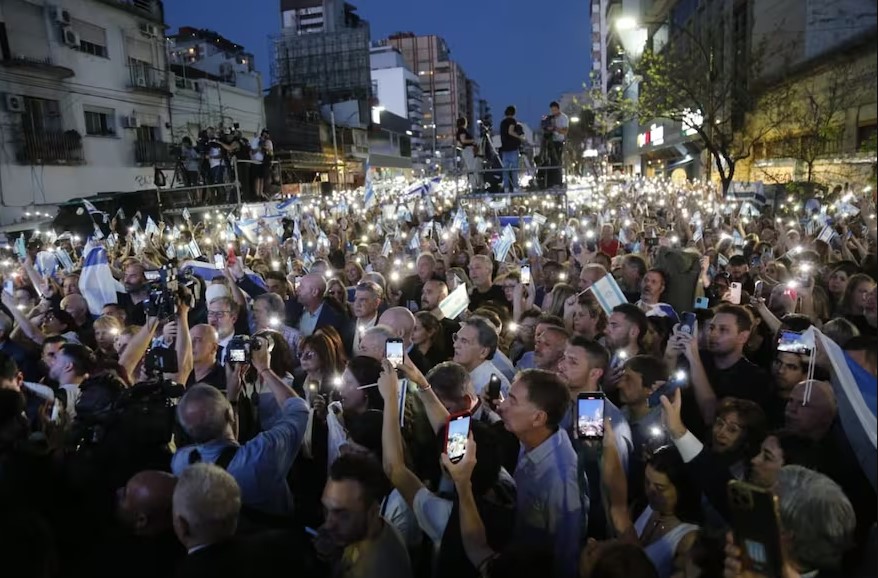 Masiva marcha de la comunidad judía en Argentina en apoyo a Israel tras ataque de Hamás (VIDEO)