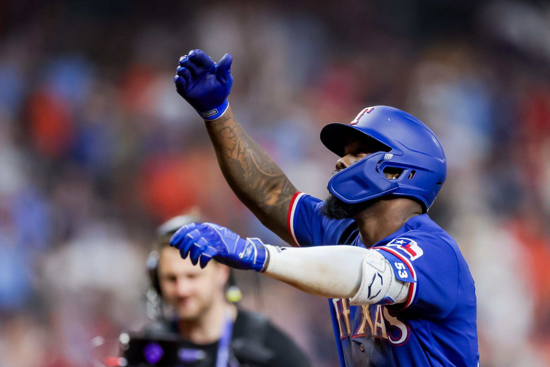 Rangers aplastaron a Astros en el juego clave para avanzar a la Serie Mundial