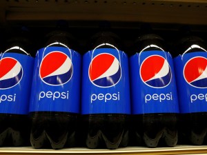 Nueva York demanda a Pepsi por contaminar un río con sus envases de plástico
