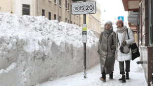 Moscú vive la mayor nevada en casi 150 años y Siberia se prepara para 50 grados bajo cero