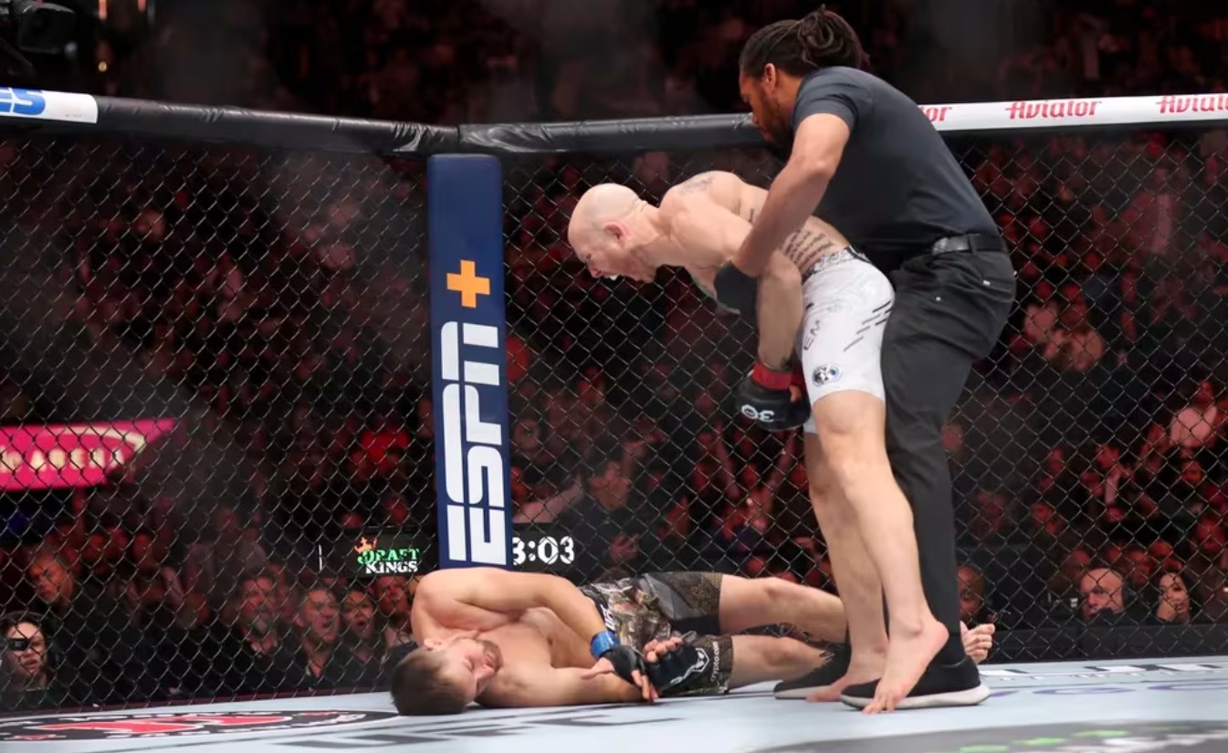 Luchador terminó con convulsiones tras sufrir uno de los nocauts más impactantes del año en UFC (Video)