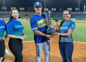 Navegantes del Magallanes con un nuevo trofeo: la Copa Bancamiga