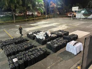 Incautan más de cinco toneladas de cocaína del Clan del Golfo en el noroeste de Colombia (FOTOS)