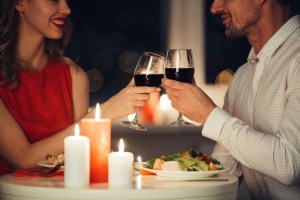 Caracas, más cara que Zurich y Abu Dhabi para sorprender a tu pareja con cena romántica (Gráfico)
