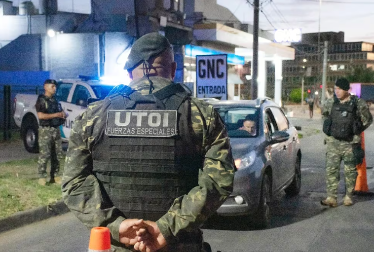 Policía mató por accidente a su sobrino cuando limpiaba su arma reglamentaria