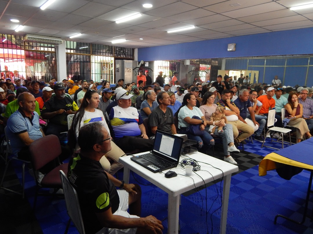 Con éxito realizada Asamblea de entrenadores, atletas y árbitros del tenis nacional