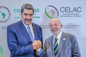 Maduro le prometió a Lula convocar presidenciales para el segundo semestre de 2024