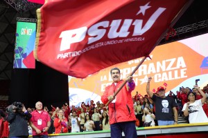 “Iremos a una nueva victoria”, prometió Maduro tras aceptar candidatura del Psuv