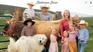 La asombrosa vida de la influencer Ballerina Farm: ocho hijos, concursos de belleza y nueve millones de seguidores