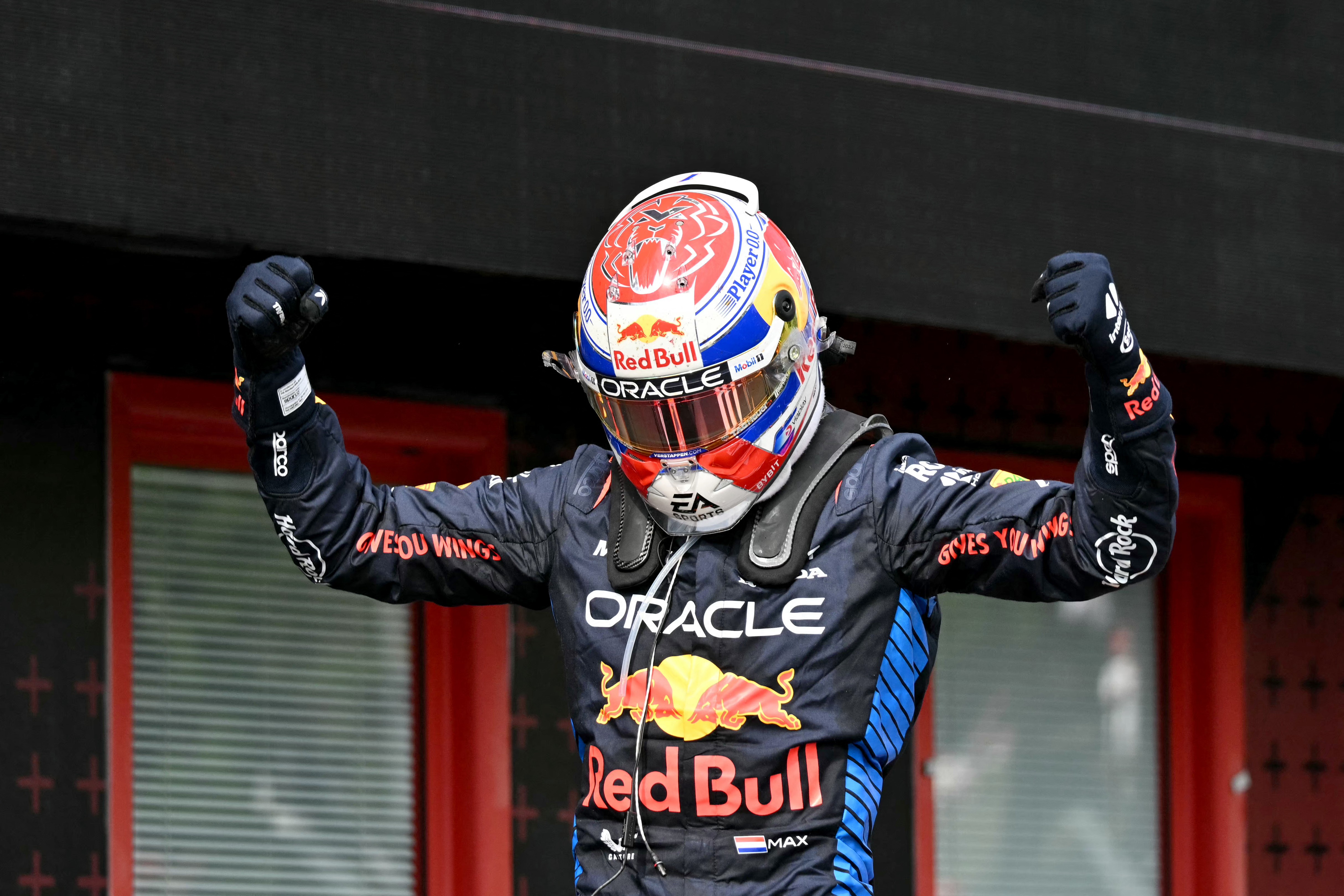 Verstappen refuerza su liderato tras “apretada carrera” en Imola
