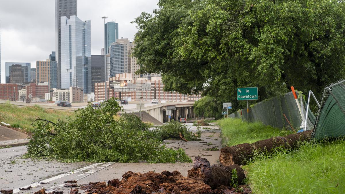 Aumentan a once los muertos por tormentas en Texas, Oklahoma y Arkansas