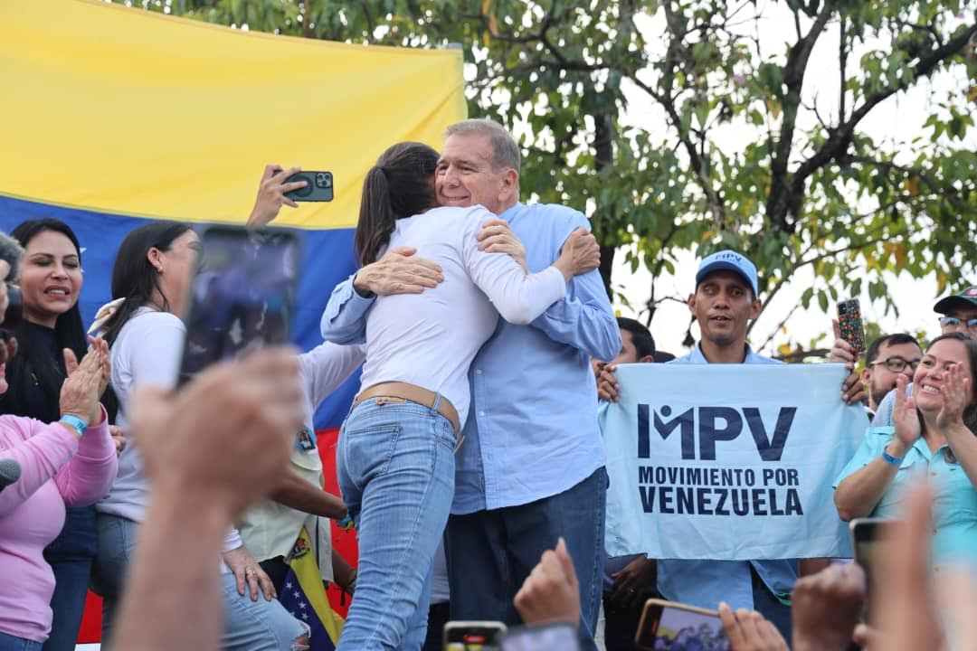 El Movimiento Por Venezuela, presente en Guatire apoyando a Edmundo González