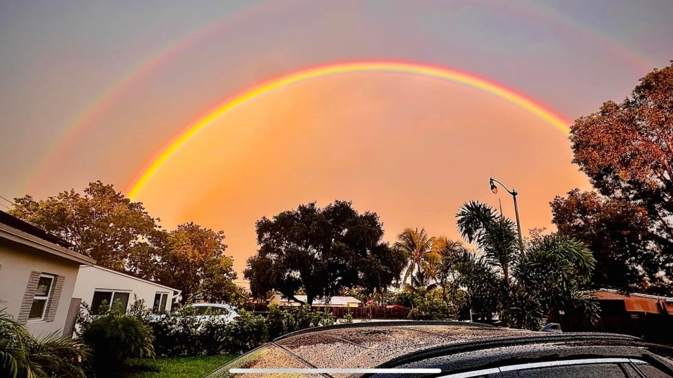 Después de la tempestad llega la calma: el doble arcoíris en el sur de Florida tras las fuertes lluvias (IMÁGENES)