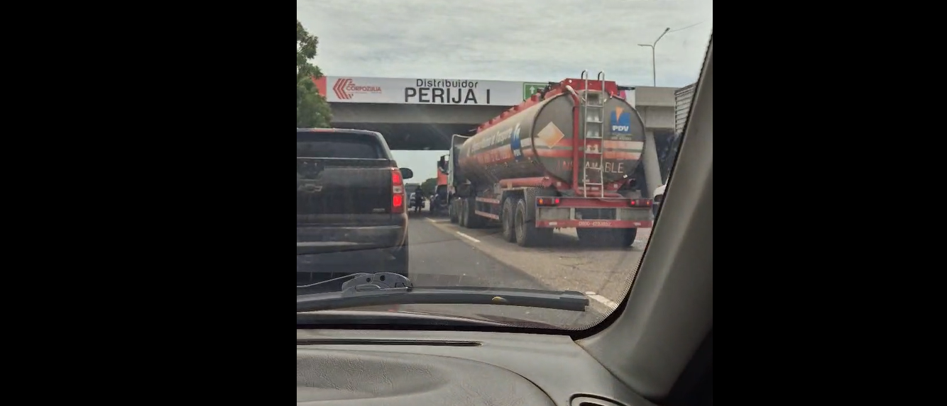 Instalan alcabalas de la PNB en Av. 5 de Julio de Maracaibo donde será el cierre de campaña de Edmundo González