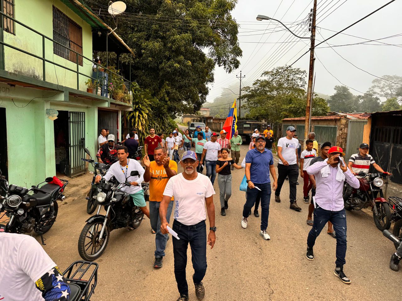 Oposición en Sucre promueve la candidatura de Edmundo González en zonas rurales