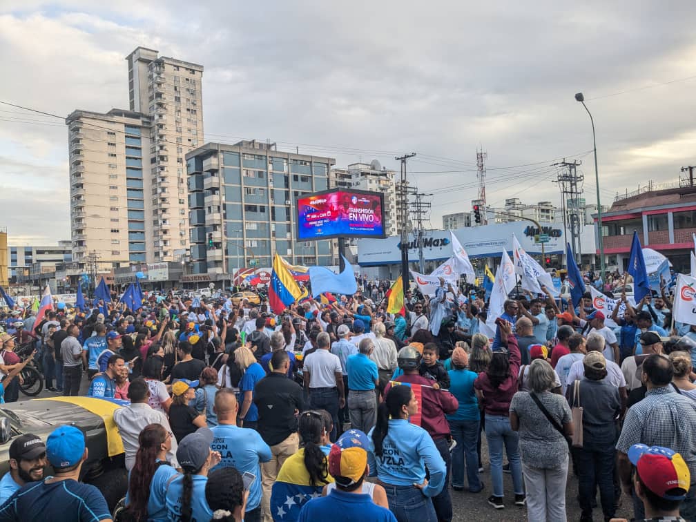 A pesar de los obstáculos, carabobeños se movilizaron a favor de Edmundo González este #4Jul