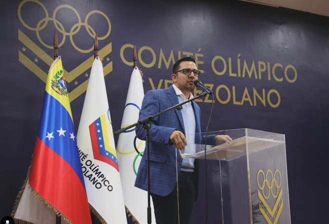 Arnaldo Sánchez reemplazó a Mervin Maldonado como ministro de Deportes