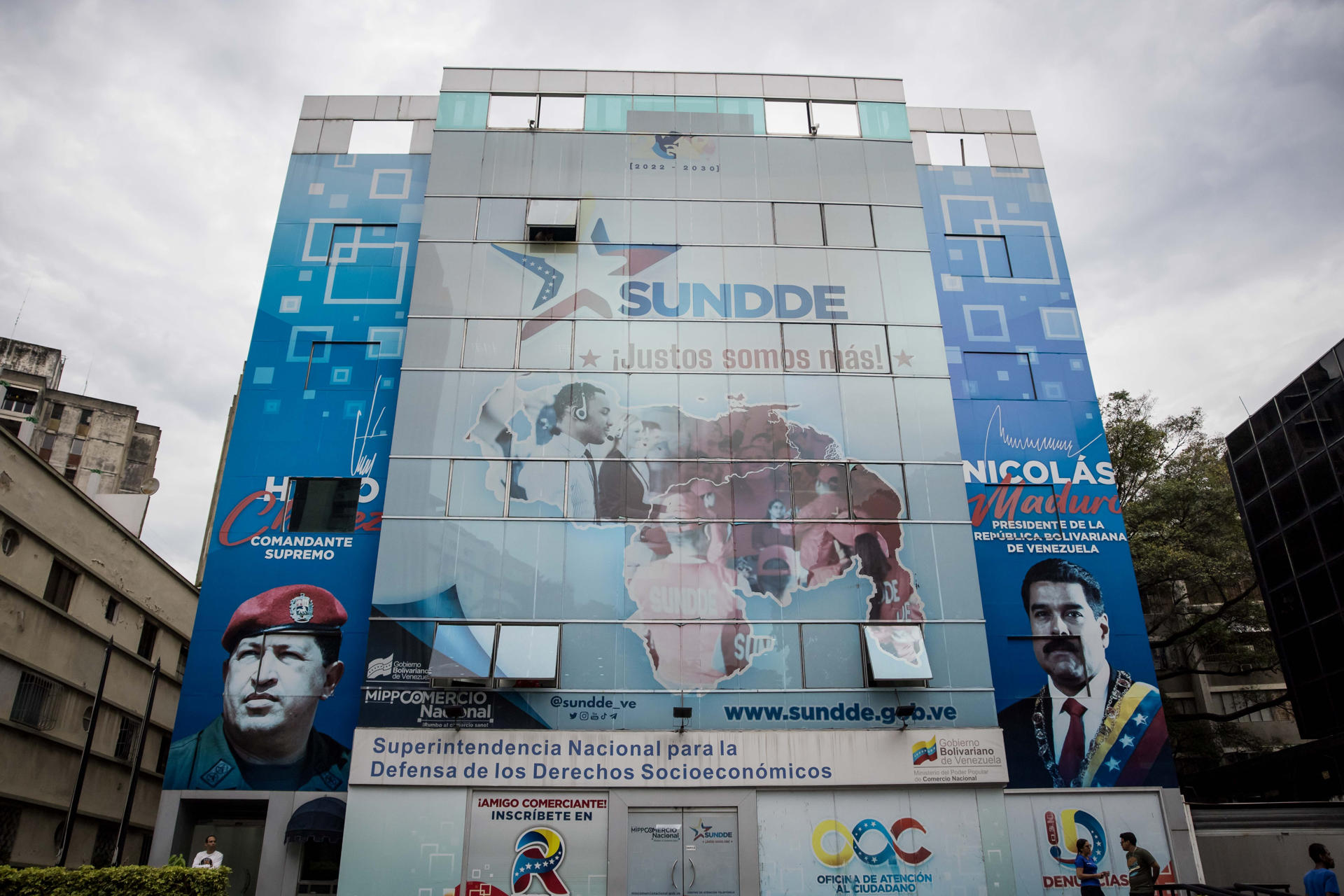 La Sundde ahoga a los comerciantes mientras el BCV sostiene el diferencial cambiario